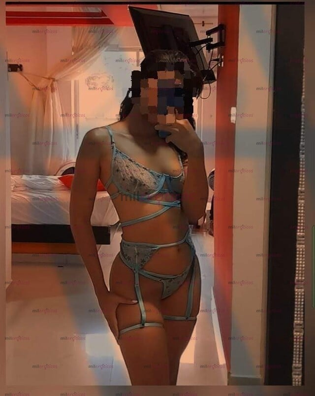 Hermosa Morena Cari Osa Y Complaciente