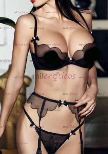 FOTOS DE ATRACTIVA ALTA COMPLACIENTE MODELO SEXY YAZMIN