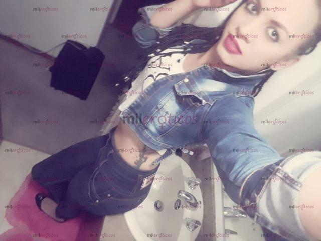 Fotos de DECEAS UNA VERGA RICA LECHERA Y CULO APRETADITO SABRINA