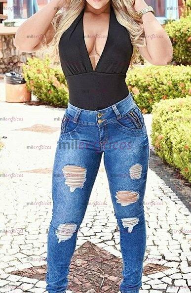 FOTOS DE ATRACTIVA APRETADITA Y MOJADITA BONITA ESCULTURAL DANNAE