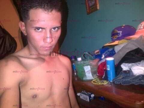 Fotos de Soy joven venezolano me encanta hacer el sexo chicas