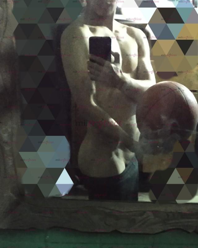 Fotos de Joven 24 años buen cuerpo discreto moreno complaciente