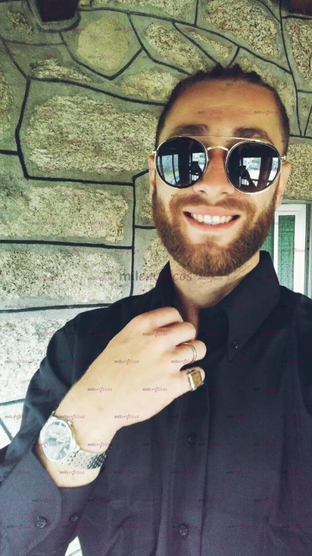 Fotos de Gigolo escort chico de compañía. Pasarás un rato muy agradable y divertido.