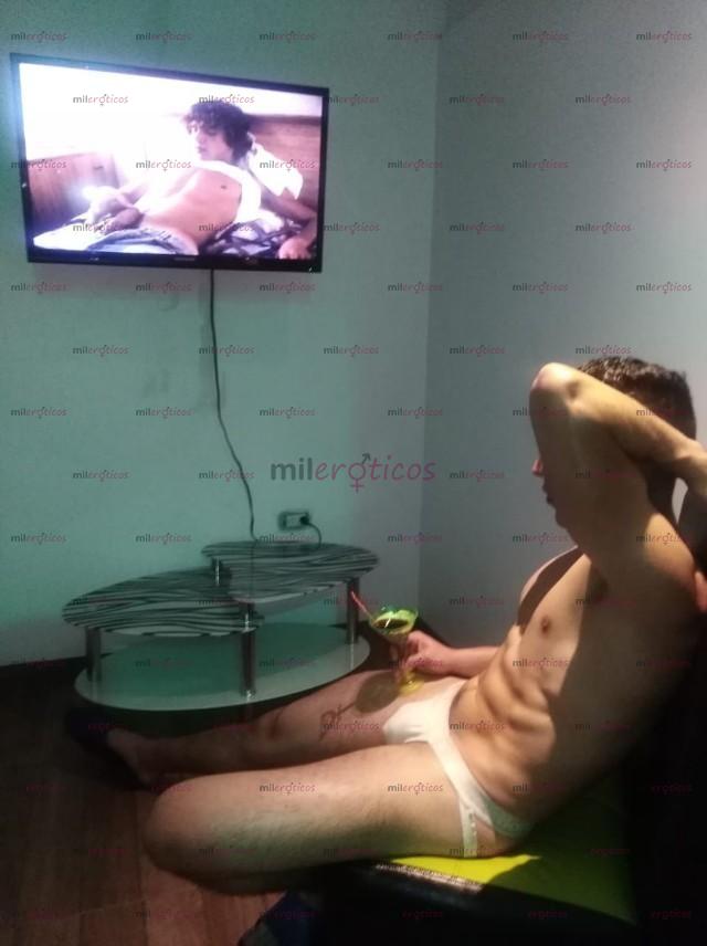 Fotos de Sexto Sentido te ofrece el espacio ideal para disfrutar del erotismo masculino.