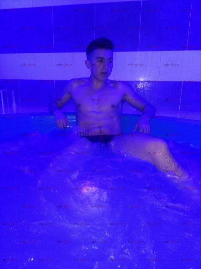 Fotos de Sexto Sentido te ofrece el espacio ideal para disfrutar del erotismo masculino.