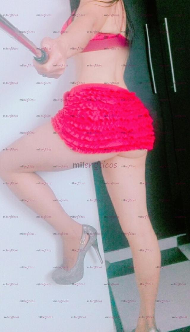 FOTOS DE SOY UNA HERMOSA CHICA COMPLACIENTE LA CAMA SERVICIO SUPER RICO.