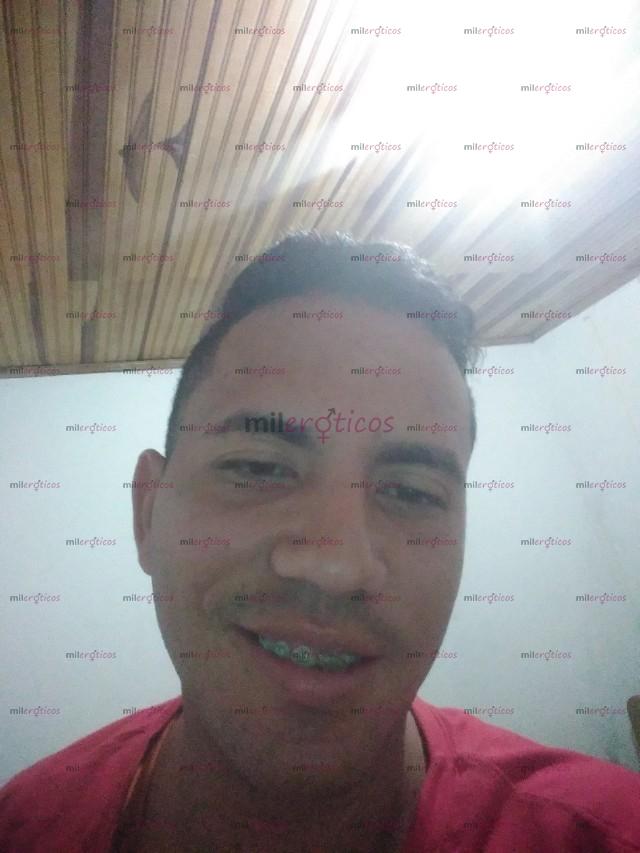 Fotos de Hola joven venezolano adicto al sexo me encanto culiar chicas espero por ustedes