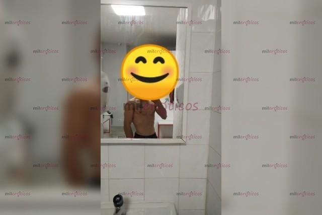Fotos de Si buscas a un verdadero hombre en tu cama aquí estoy yo solo para mujeres