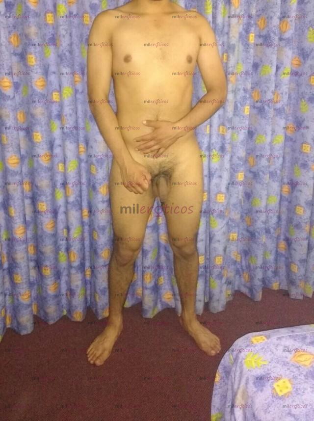 FOTOS DE RICO MORENO UNIVERSITARIO CON VERGON Y NALGÓN PARA TI