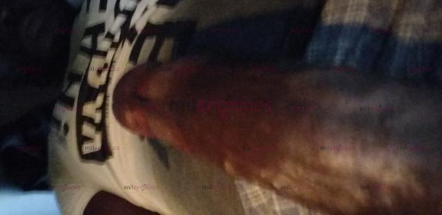 Fotos de Hola soy un chico negro tengo 30 años tengo polla grande y duró