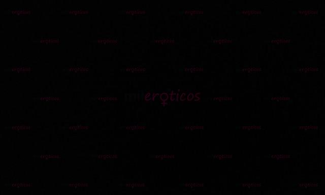 Fotos de Pareja mente abierta dispuesta a pasar una noche agradable llena debplacer