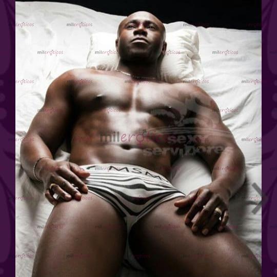Fotos de Moreno bien caliente complace todas tus fantasias sexuales