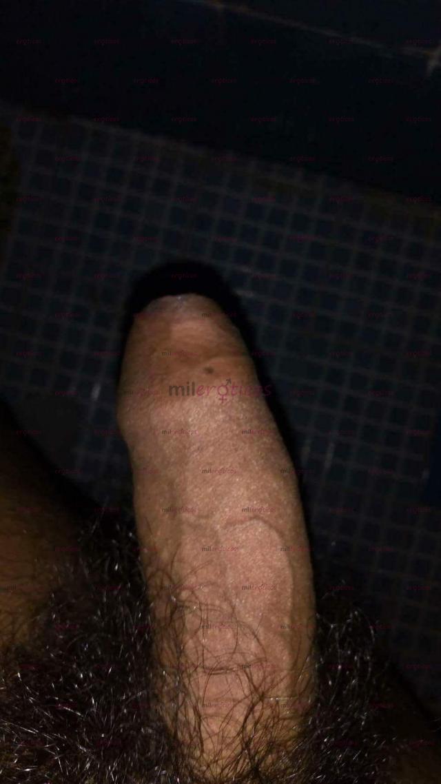 Fotos de Chavito de 25 años cachondo dispuesto a complaserte todas tus fantacias