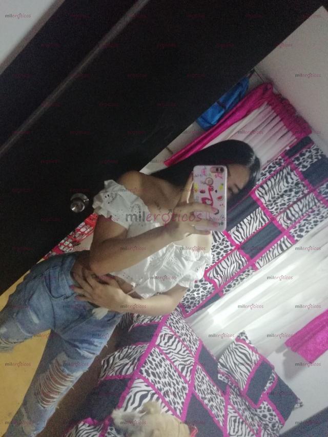 FOTOS DE PIEL DE SEDA, LAMPIÑA FEMENINA CON BUENA ERECCION SUPER COMPLACIENTE