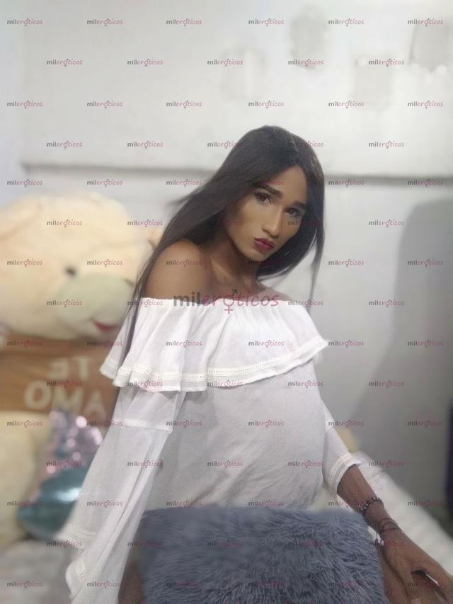 Fotos de Hermosa chica trans llena de mucho placer y con ganas de hacerte de diversión