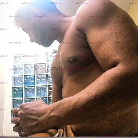 Fotos de Gigolo para mujeres de todo tipo 25 años tengo