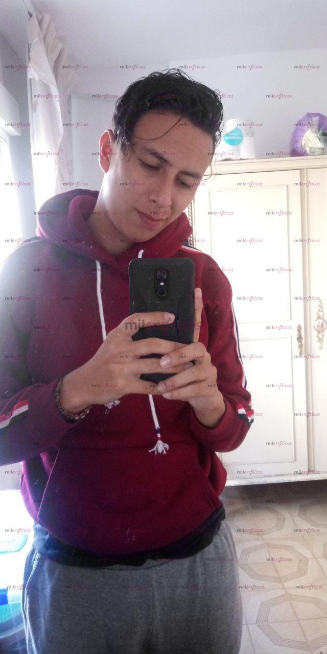 Fotos de Ariel chico latino busca follar españolas deliciosas