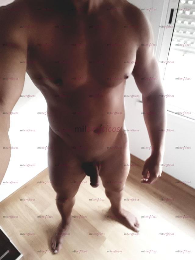 Fotos de Chico Escort de lujo elegante,solo mujeres