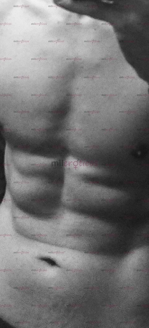 Fotos de Busco trio, soy bisexual. Quisiera interactuar con pareja, para experimentar.
