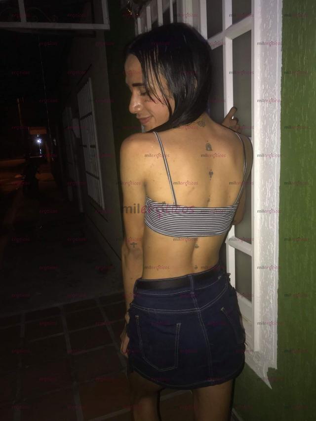 Fotos de LLEGUÉ YO A COMPLACERTE EN TODO CHICA FLACA RICA EN SEXO