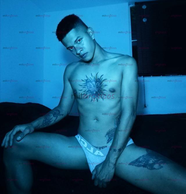 Fotos de ARRECHO 21CM VERGA, TATUADO, MORBOSO COMPLACIENTE