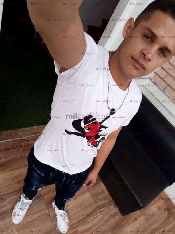 Fotos de Soy un joven nuevo chicas con ganas de complarcete