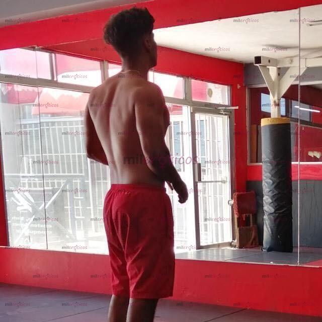 FOTOS DE HOLA QUÉ TAL SOY ALAN OFRECIENDO MIS SERVICIOS COMO ESCORT