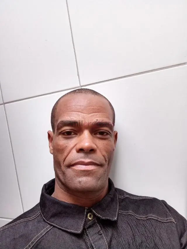 Procuro coroas solteiras que gostem de fzr aquele sexo bem gostoso tesudo delicioso adr mulheres mais maduras amo de paixao adr chupar lamber mamar fa...