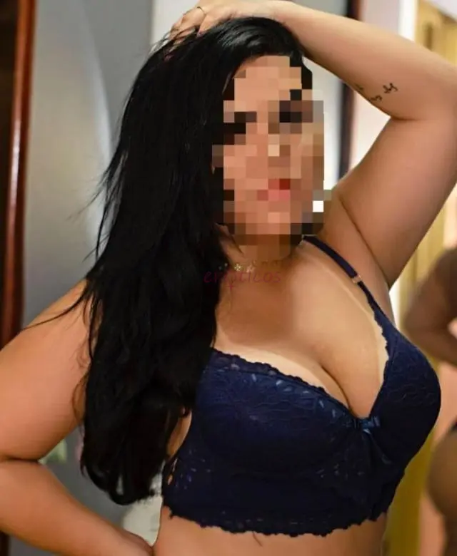 Hola mi amorte cuento amp el momento 10 mil y 15 la media amp y 20 las 2 eyaculacion y 30 la hora completita servicio es completo poses caricias besit...