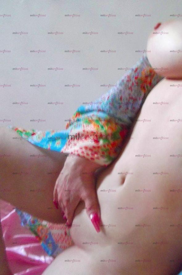 FOTOS DE MIS LABIOS, MI CUERPO Y TODA LA PASIÓN SE DESBORDA AL CUMPLIR TUS DESEOS PAPI...