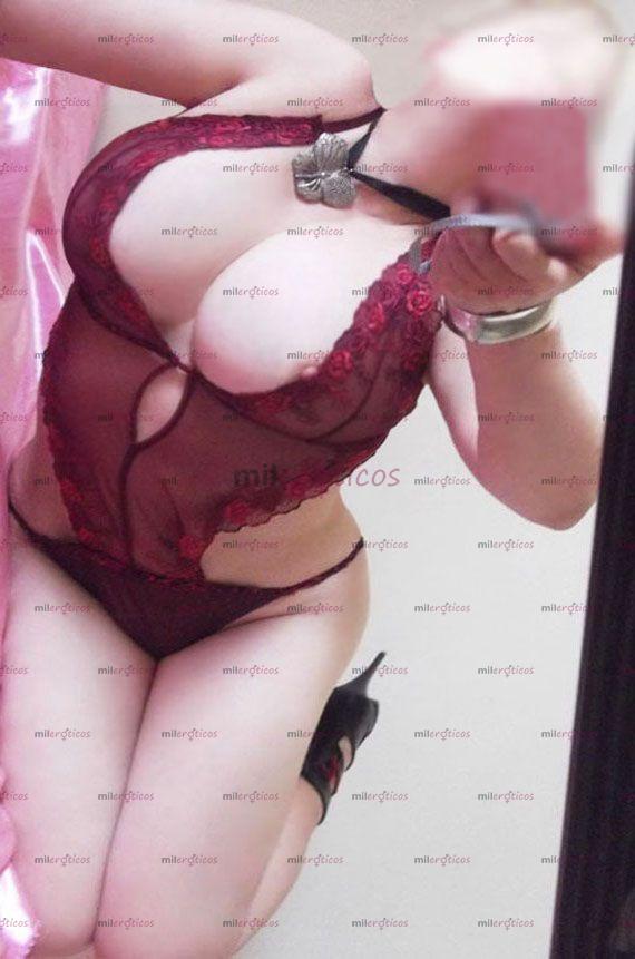 FOTOS DE MIS LABIOS, MI CUERPO Y TODA LA PASIÓN SE DESBORDA AL CUMPLIR TUS DESEOS PAPI...