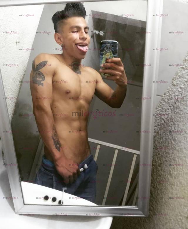 FOTOS DE CHAVITO FITTNES CON VERGA DE 22 CM. SUPER CALIENTE Y COMPLACIENTE. CON LUGAR.