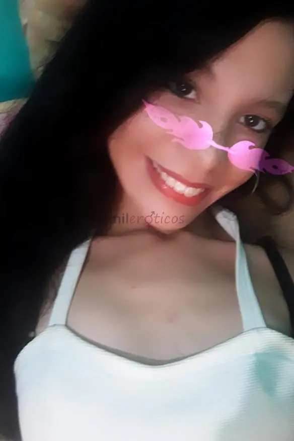 Fotos de Massagem e submissão, gozo no rosto e na boca, magrinha