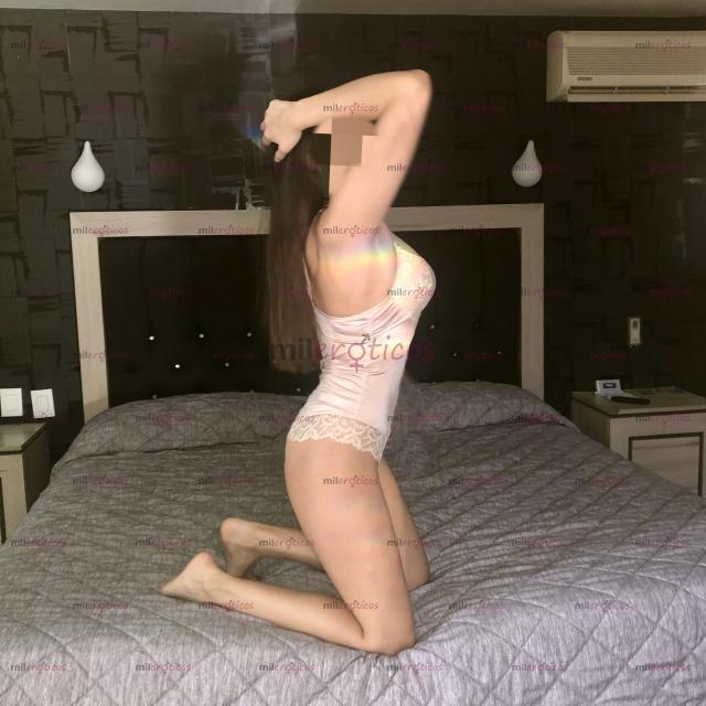 FOTOS DE JULÍETHA $900$ HOLA SOY UNA CHICA DE 20 AÑOS CALIENTE 4775268893 FOTOS REALES