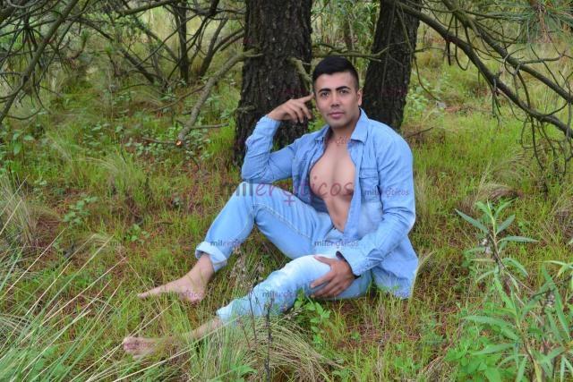 Fotos de CHICO GUAPO DOTADO PARA SEXO RICOO E INTENSO, CUMPLO FANTASIAS