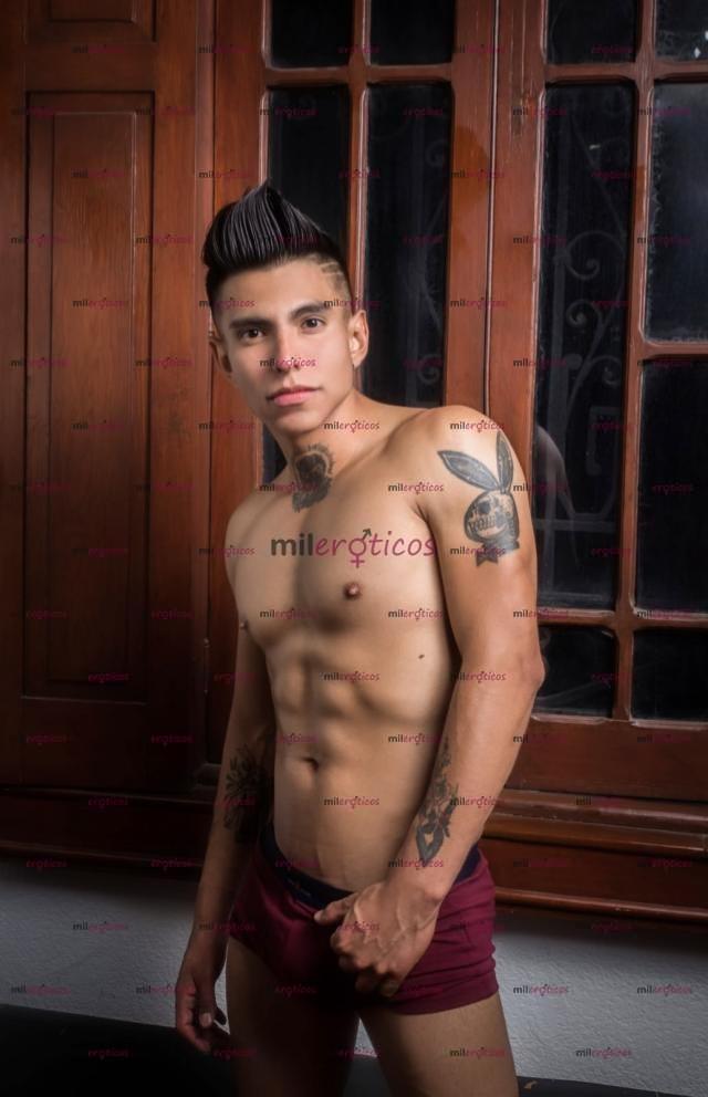 FOTOS DE SEMENTAL MAMADO DE 21 AÑOS CON DELICIOSA VERGA DE 22 CM ...24HRS, CON LUGAR.