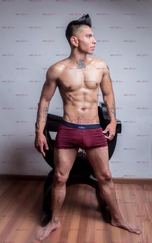 FOTOS DE SEMENTAL MAMADO DE 21 AÑOS CON DELICIOSA VERGA DE 22 CM ...24HRS, CON LUGAR.