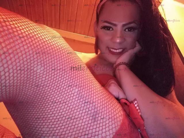 FOTOS DE TOTALMENTE REAL Y COMPLACIENTE CHICA UNIVERSITARIA GUARRA Y NINFÓMANA