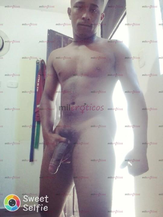 Fotos de Hola soy carlos negro acuerpado atletico muy arrecho bien vergon complaciente