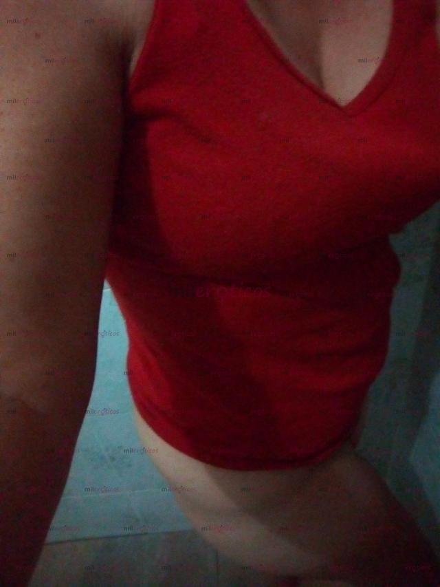 FOTOS DE DELICIOSA NENA MUY CALIENTE Y CARIÑOSA PARA COMPLACERTE.