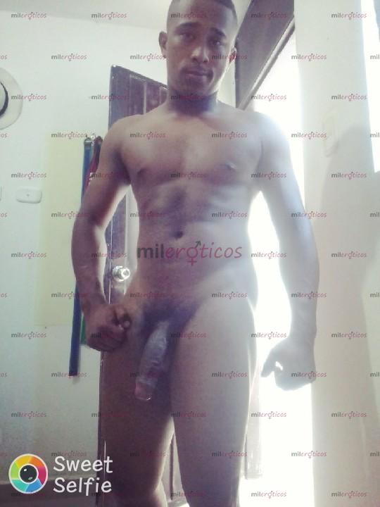 Fotos de Hola soy carlos negro demasiado vergon acuerpado dominante muy arrecho y lechero