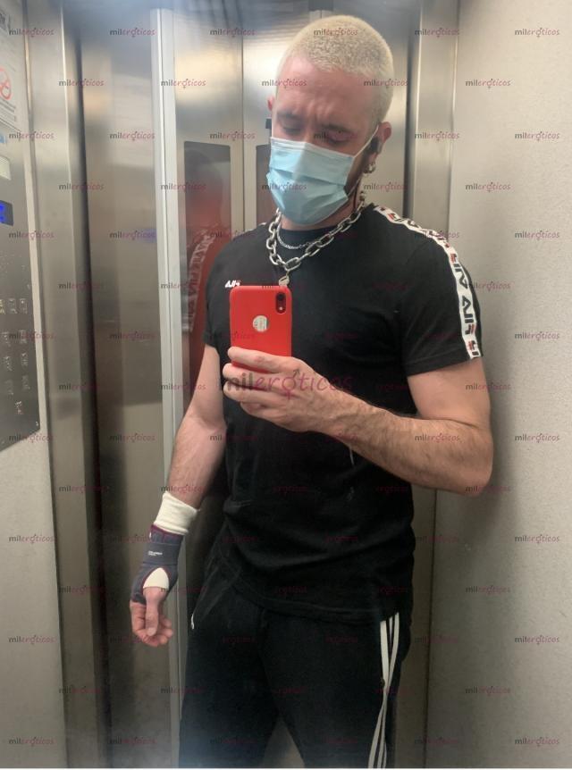 Fotos de Hola! Me llamo Roc. Soy un chico catalán, joven, atlético, morboso y educado.