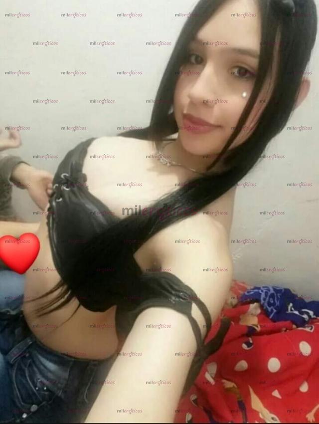 Fotos de Evelynn una niña trans tierna y cariñosa sumisa para darte mucho placer