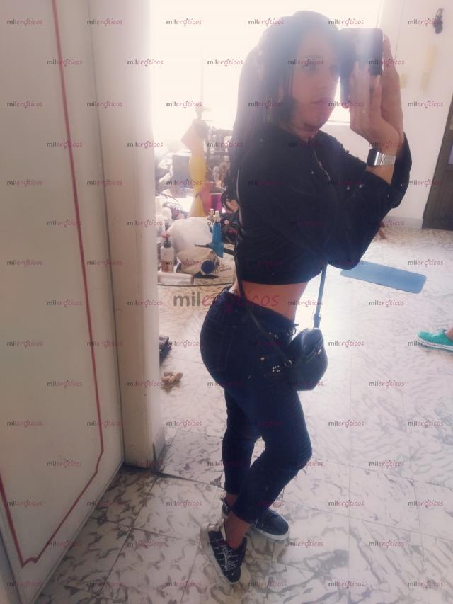 FOTOS DE SIBUSCA BELLEZA JUVENTUD CHICA CON SORPRESA DETRO DE LAS PIERNA