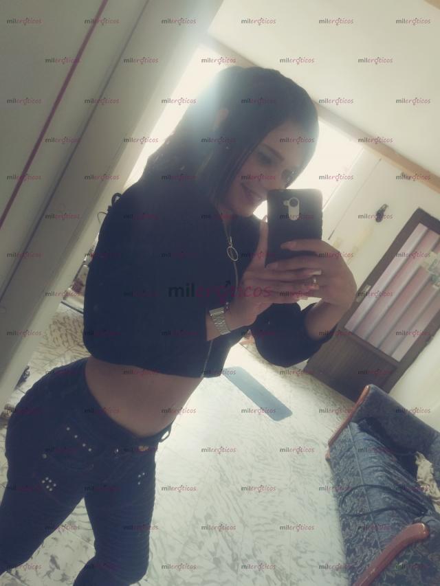 FOTOS DE SIBUSCA BELLEZA JUVENTUD CHICA CON SORPRESA DETRO DE LAS PIERNA