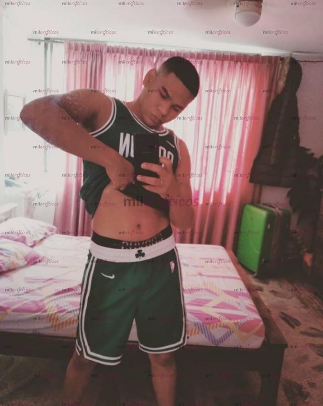 FOTOS DE COSTEÑO VERGON LECHERO RECIEN LLEGADO PARA COMPLACERTE EN TU FETICHES