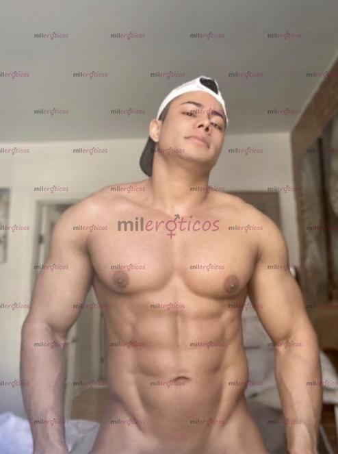 Fotos de Roberxxl fiestero llegado para cumplir tus fantasías