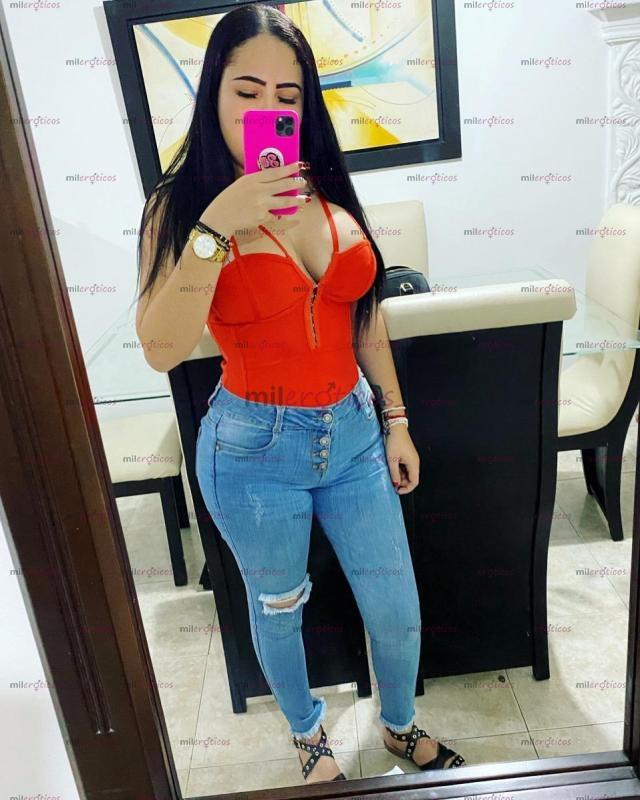 Fotos de PRIMERA VEZ BQILLERA CULONA GRANDES TETAS D INFARTO LA MAS CALIENTE ESTRECHITA!