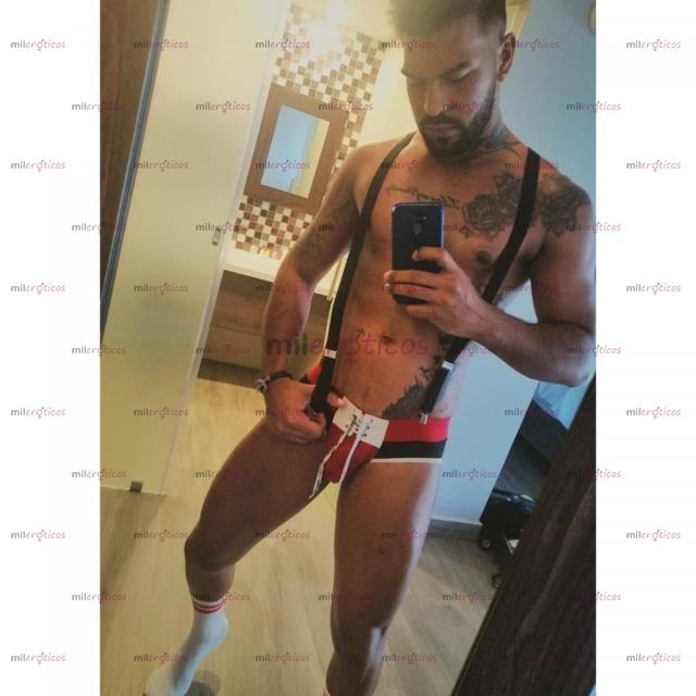 Fotos de Latino sexy caliente dispuesto a cumplir tus fanstasias morboso fiestero lechero