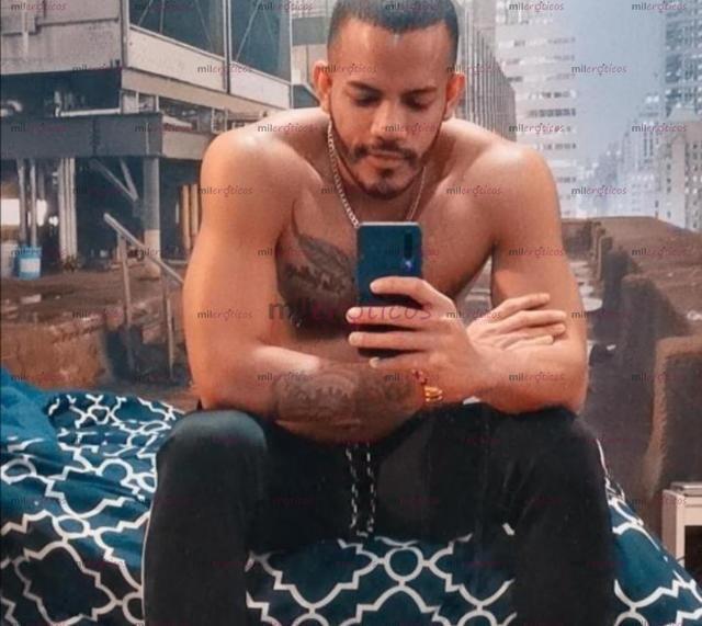 FOTOS DE MORENOTE DE 21CM GRUESO Y LECHERO! CON APARTAMENTO DISCRETO